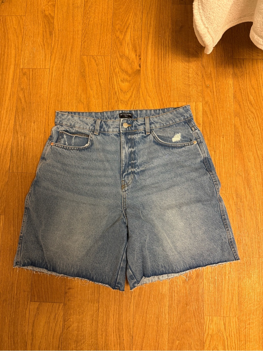 PrettyLittleThing Light Blue Denim Shorts